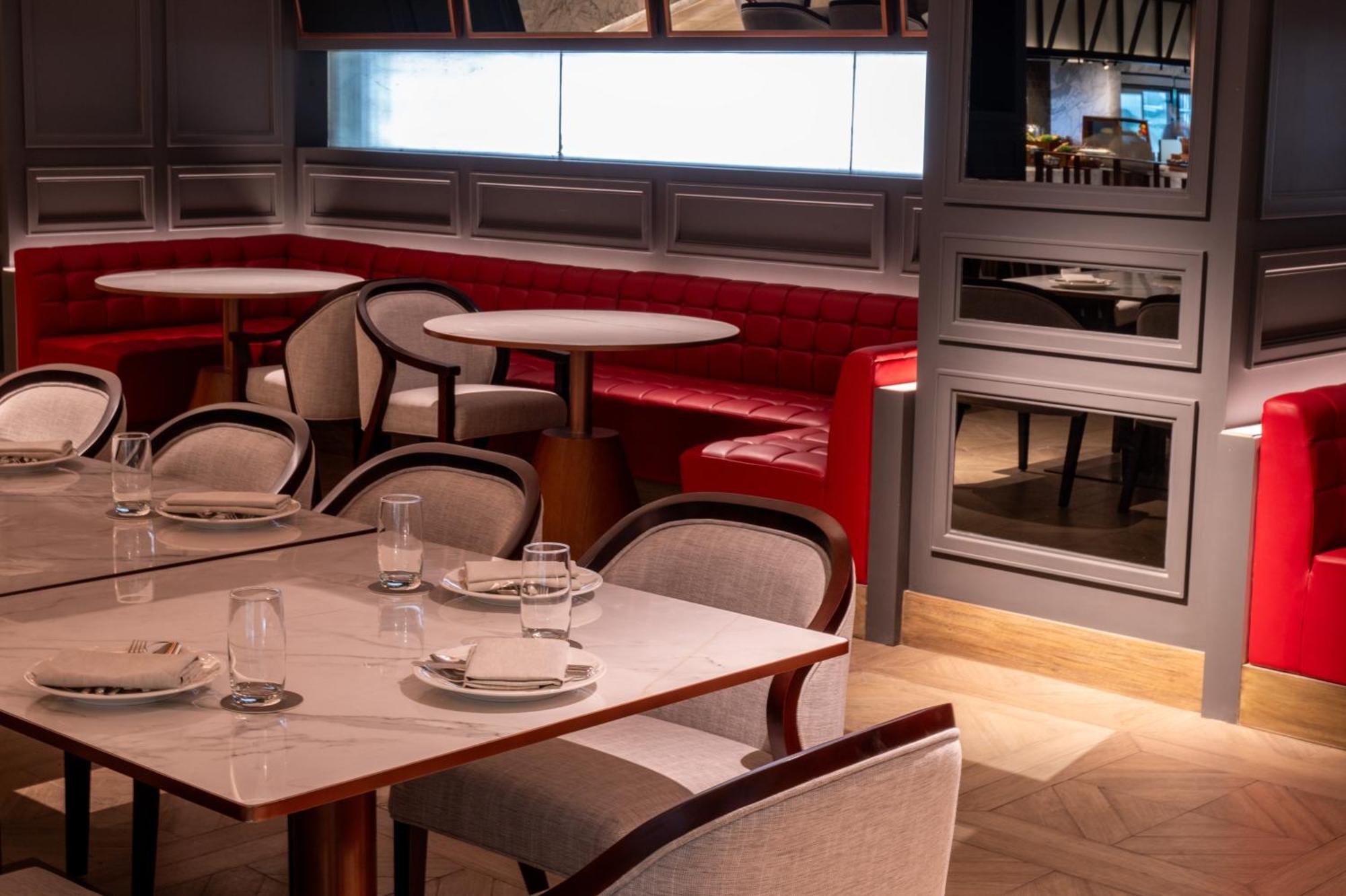 Moevenpick Hotel Jakarta City Centre Екстериор снимка