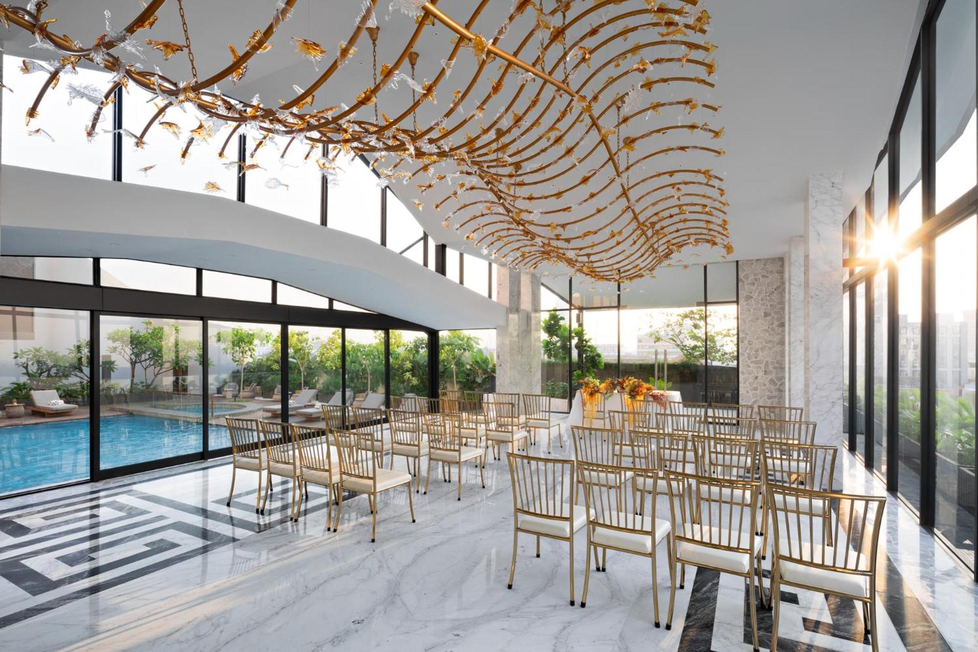 Moevenpick Hotel Jakarta City Centre Екстериор снимка