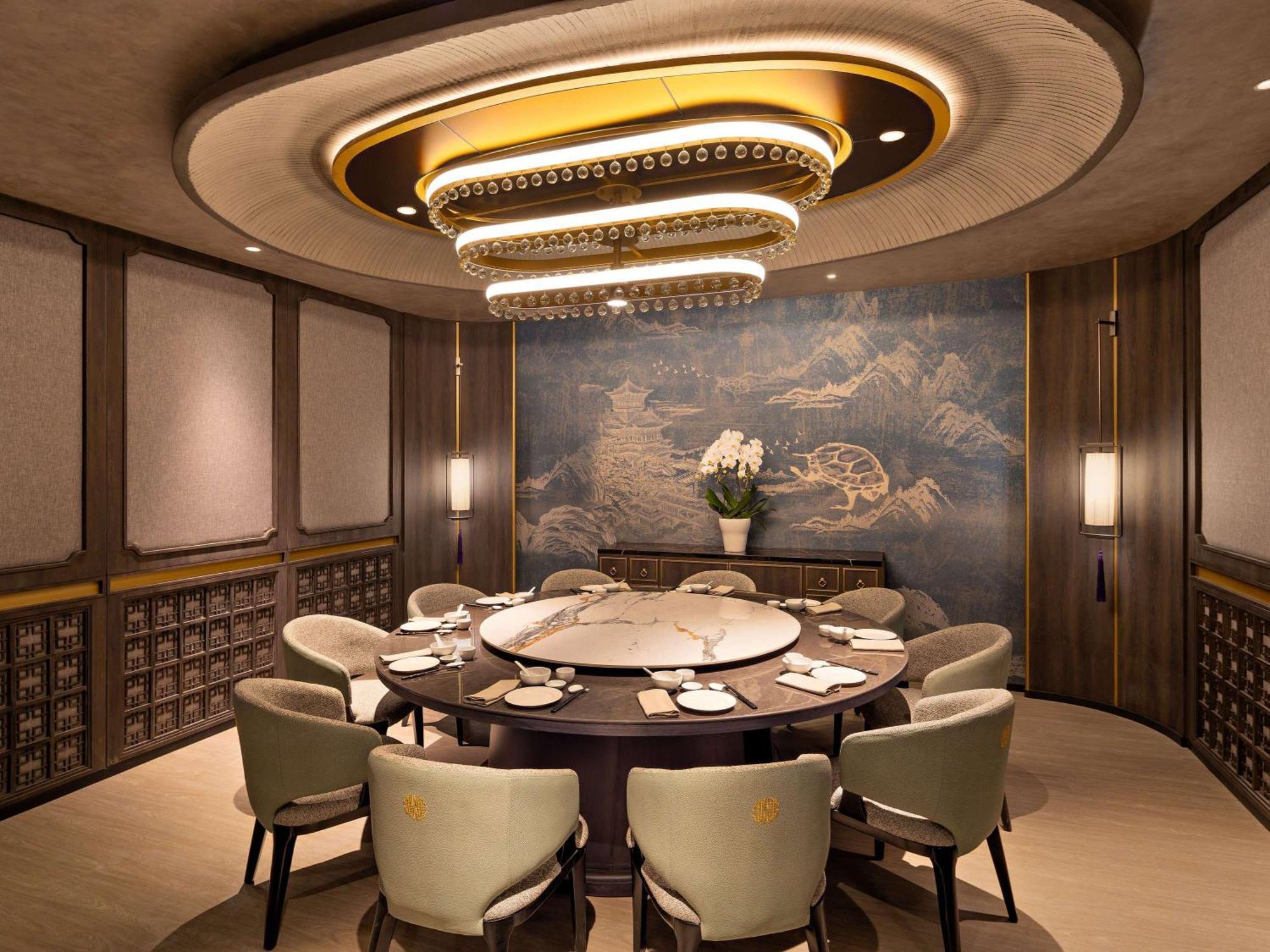 Moevenpick Hotel Jakarta City Centre Екстериор снимка