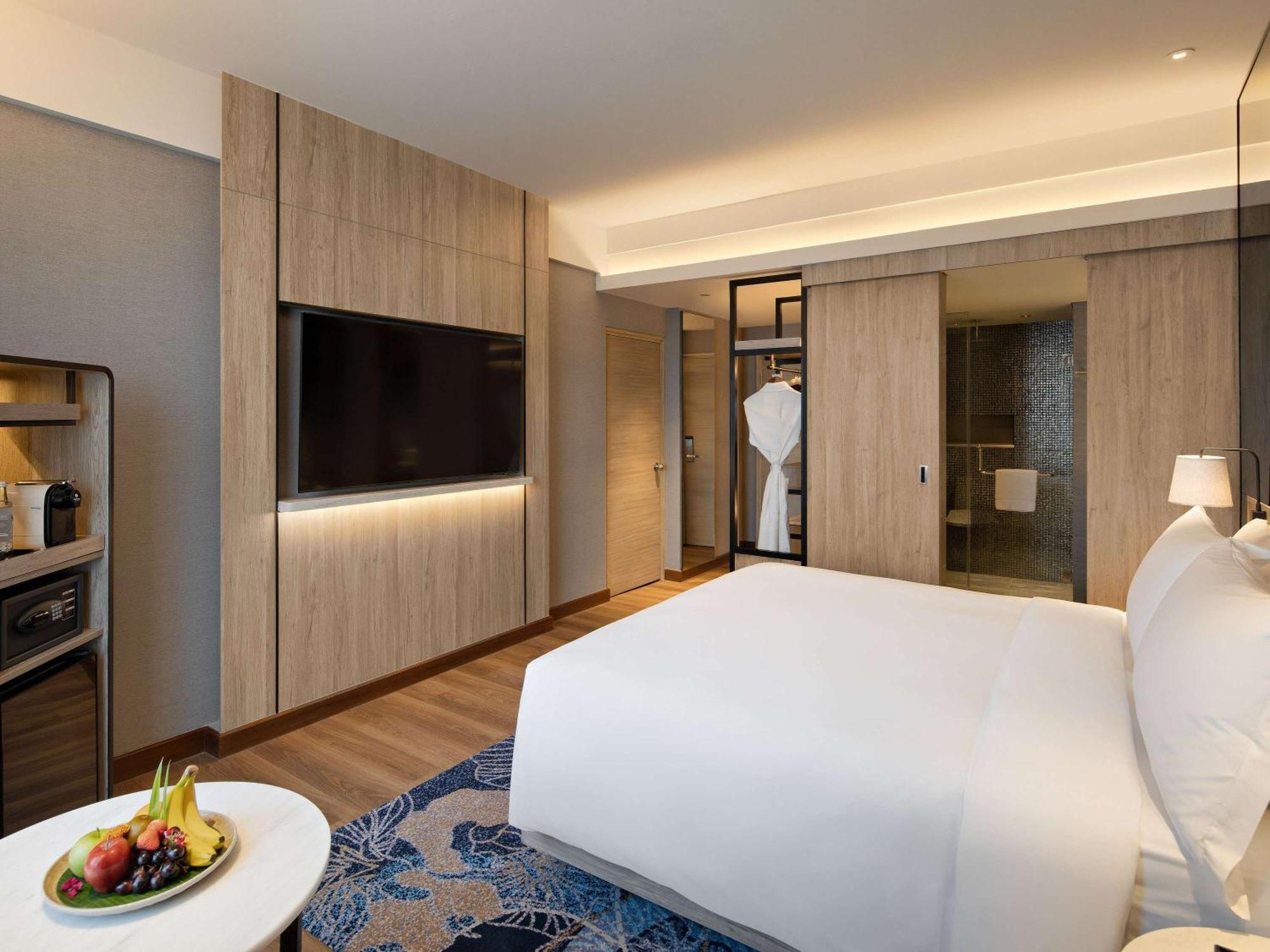 Moevenpick Hotel Jakarta City Centre Екстериор снимка