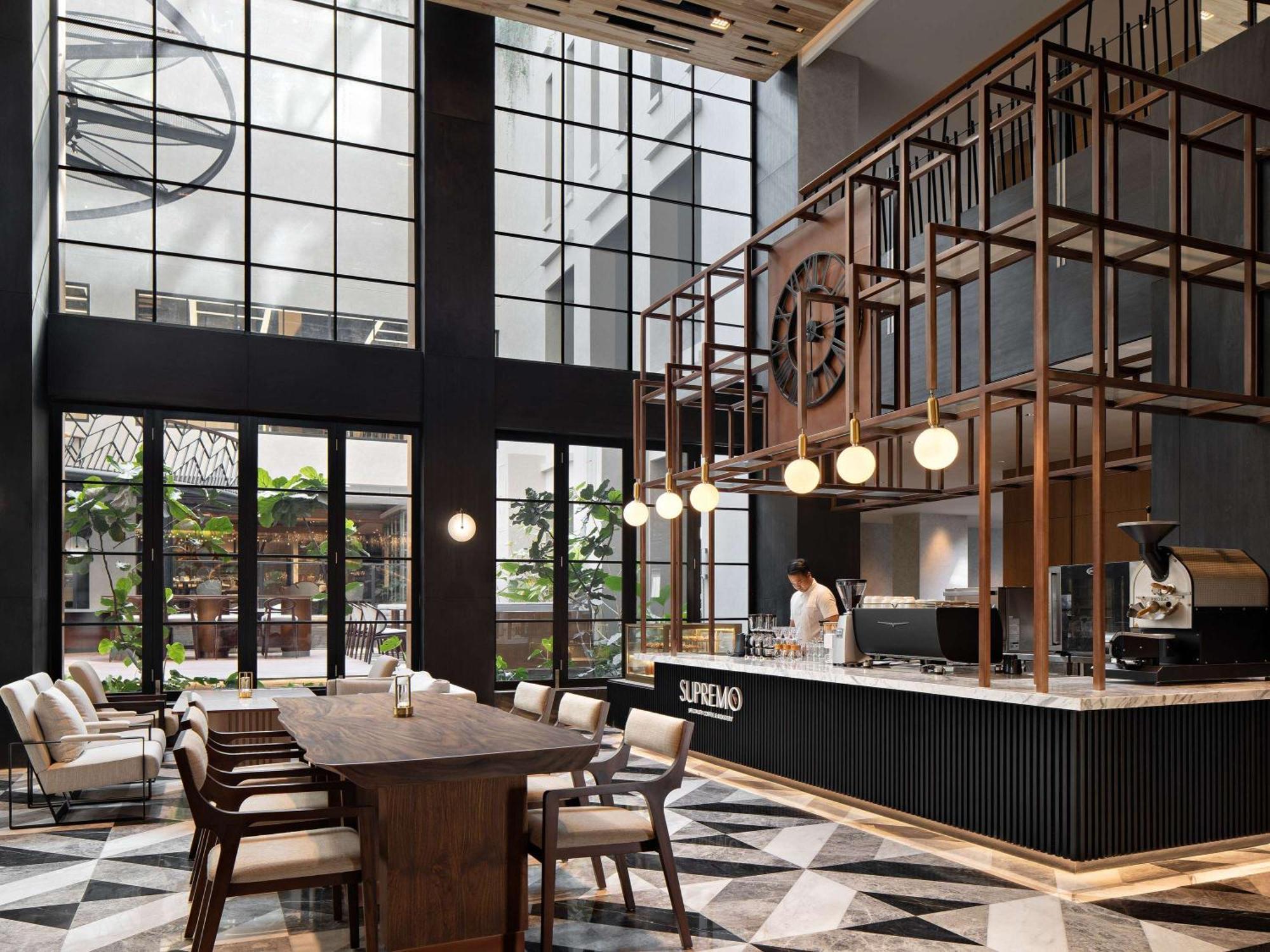 Moevenpick Hotel Jakarta City Centre Екстериор снимка